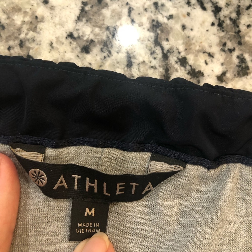 Athleta Chill Bomber Jacket Cropped Fully Lined Front Zip Drawstrings Navy Blue - Picture 13 of 15